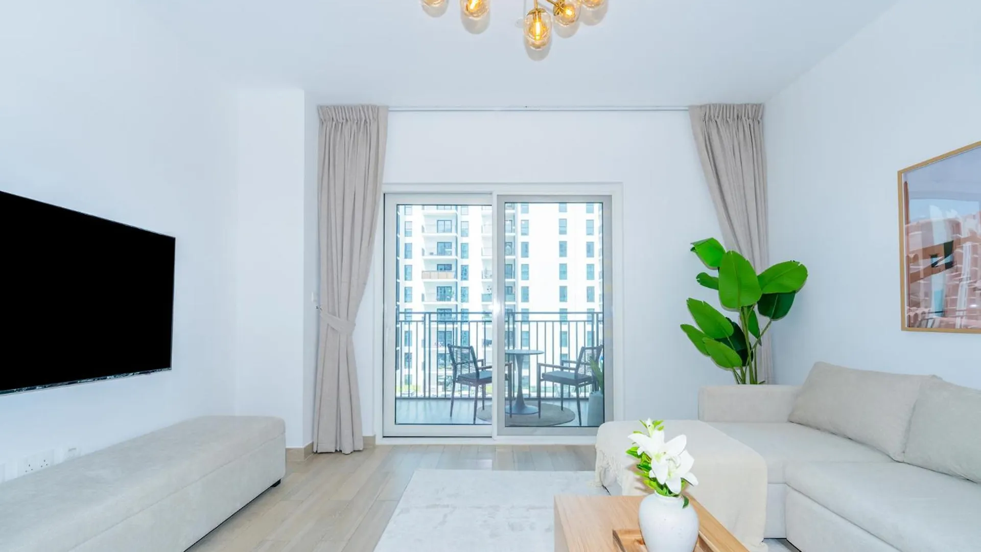 Two Bedroom Apartment By Otolo Homes With Free Yas Theme Park Tickets 아부다비