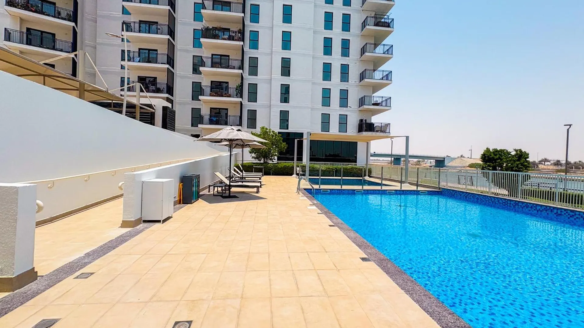 Two Bedroom Apartment By Otolo Homes With Free Yas Theme Park Tickets Abu Dhabi Förenade Arabemiraten
